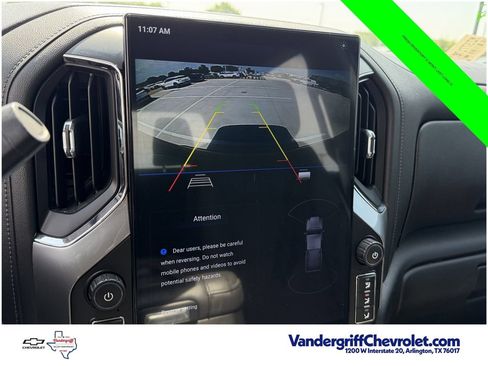 Used 2021 Chevrolet Silverado 1500 LT Trail Boss w/ LPO, Dark Essentials Package AWD/4WD image 18