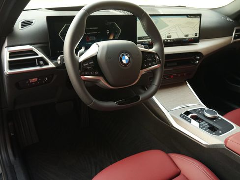 Used 2025 BMW 330i Sedan RWD image 2