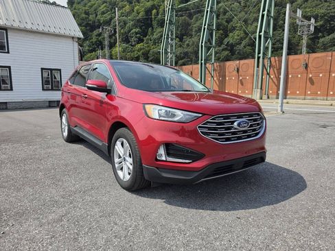 Used 2020 Ford Edge SEL w/ Convenience Package AWD/4WD image 2