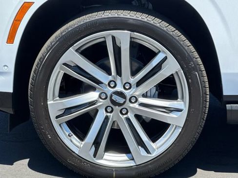 New 2026 Cadillac Escalade ESV Platinum Sport AWD/4WD image 27