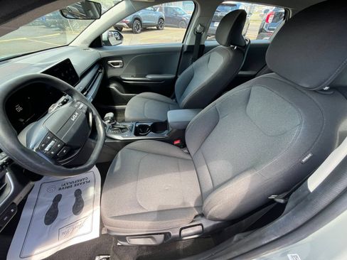 Used 2025 Kia K4 FWD image 24