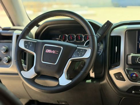 Used 2017 GMC Sierra 1500 SLE w/ SLE Value Package AWD/4WD image 28