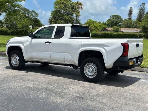 Used 2024 Toyota Tacoma SR RWD image 5