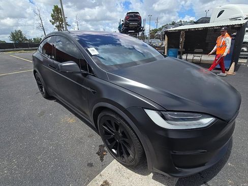 Used 2022 Tesla Model X AWD/4WD image 5