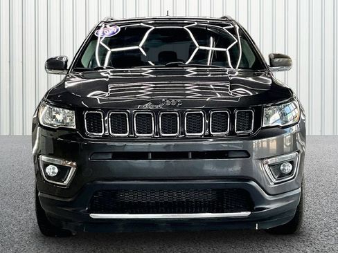 Used 2019 Jeep Compass Limited AWD/4WD image 2