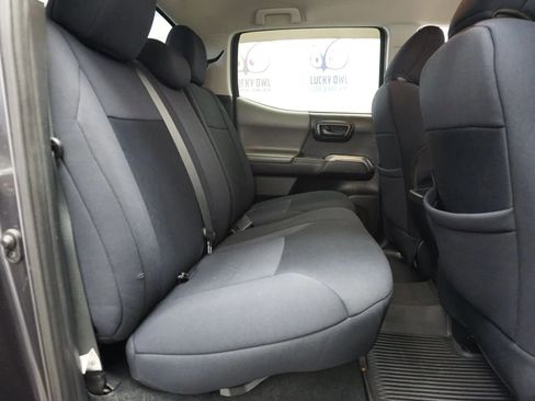 Used 2018 Toyota Tacoma SR5 image 16