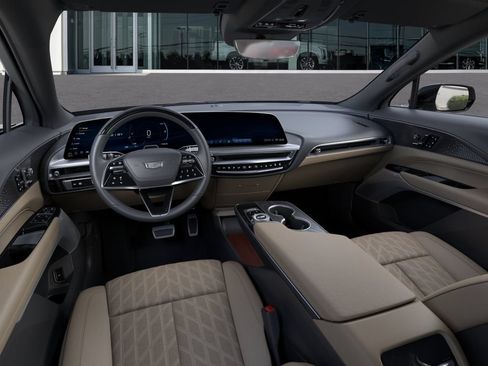New 2026 Cadillac Lyriq Signature Luxury w/ Nappa Leather Package AWD/4WD image 15