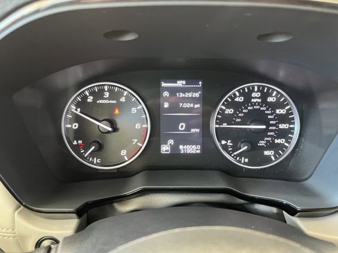 Used 2025 Subaru Outback Premium image 15