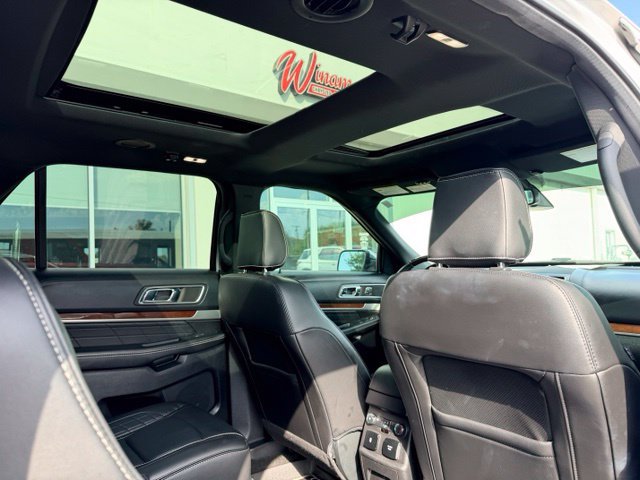 Used 2018 Ford Explorer Platinum AWD/4WD image 20