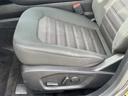 Used 2020 Ford Fusion SE image 16