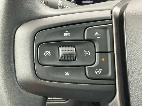 Used 2023 GMC Yukon XL AT4 w/ AT4 Premium Plus Package AWD/4WD image 29