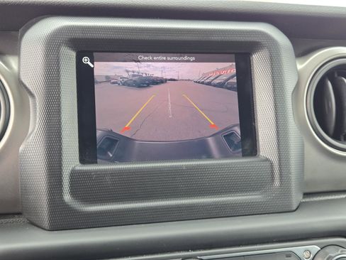 Certified 2020 Jeep Gladiator Sport w/ Quick Order Package 24S image 8