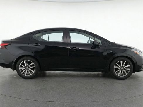 Used 2025 Nissan Versa SV image 11