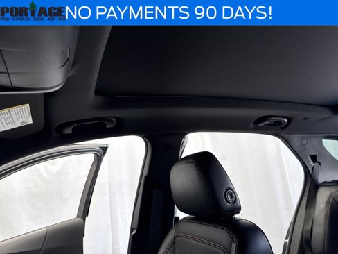 Used 2022 Chevrolet Equinox RS w/ RS Leather Package AWD/4WD image 23