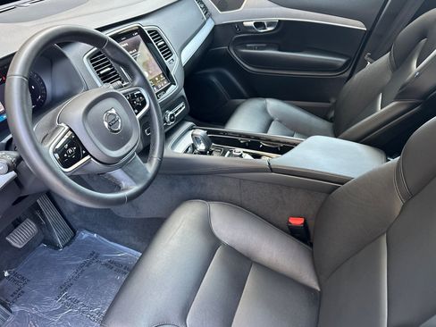 Certified 2025 Volvo XC90 B5 Core AWD/4WD image 10