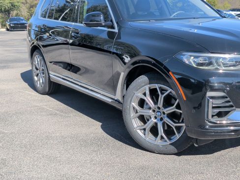 Used 2020 BMW X7 xDrive40i w/ Premium Package image 3