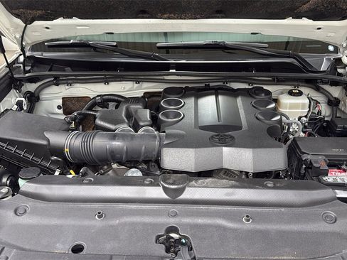 Used 2020 Toyota 4Runner Limited image 25