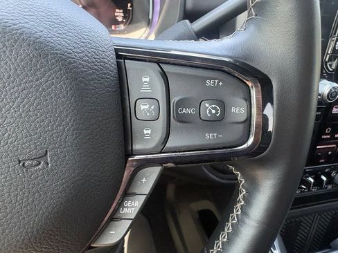 Used 2025 RAM 2500 Limited AWD/4WD image 17