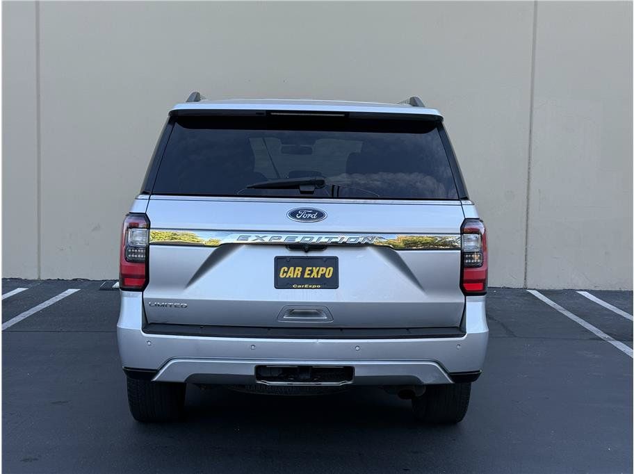 Used 2019 Ford Expedition Limited RWD image 6