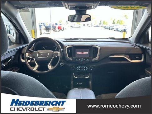 Used 2023 GMC Terrain SLE w/ Driver Convenience Package FWD image 16