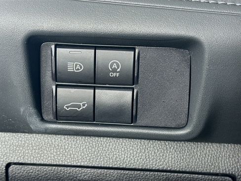 Certified 2025 Toyota Highlander XSE image 11