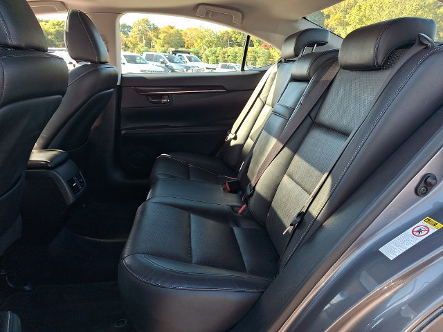 Used 2015 Lexus ES 350 w/ Luxury Package FWD image 21