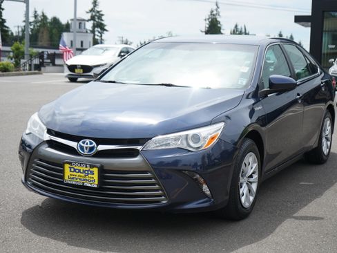 Used 2016 Toyota Camry LE FWD image 8