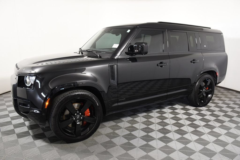 Used 2024 Land Rover Defender 130 X AWD/4WD image 2