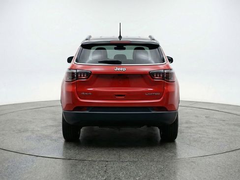 Used 2025 Jeep Compass Limited image 7