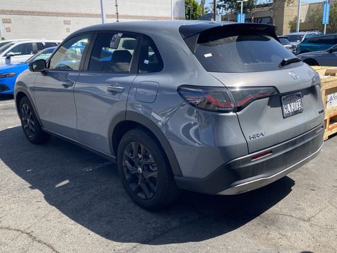 Used 2024 Honda HR-V Sport image 4