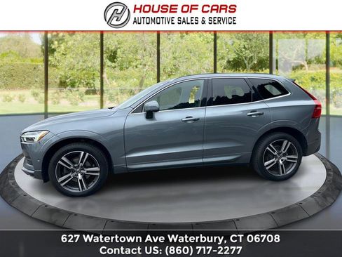 Used 2018 Volvo XC60 T5 Momentum w/ Vision Package image 8