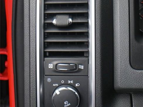 Used 2019 RAM 1500 Big Horn image 13