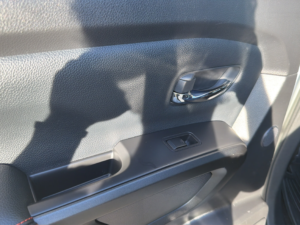 Used 2021 Nissan Titan PRO-4X w/ Pro-4x Convenience Package AWD/4WD image 35