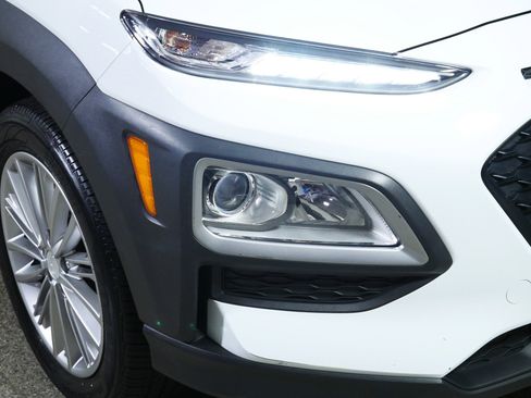 Used 2021 Hyundai Kona SEL AWD/4WD image 16