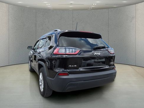 Used 2019 Jeep Cherokee Latitude w/ Cold Weather Group AWD/4WD image 6