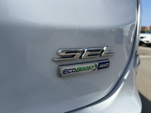 Used 2020 Ford Edge SEL w/ Convenience Package AWD/4WD image 9