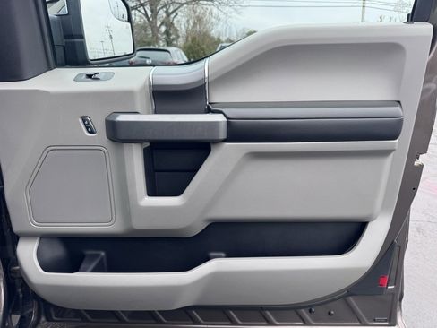 Used 2017 Ford F150 XLT w/ Equipment Group 301A Mid image 22