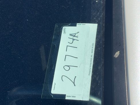 Used 2020 Toyota C-HR XLE image 11