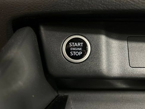 Used 2023 Nissan Rogue SV AWD/4WD image 27