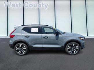 Certified 2023 Volvo XC40 B5 Plus w/ Driver Assist Package AWD/4WD video 2