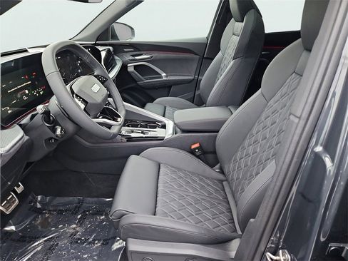 New 2025 Audi SQ5 Premium Plus image 22
