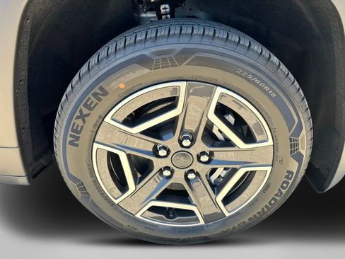 New 2026 Jeep Cherokee Laredo AWD/4WD image 12