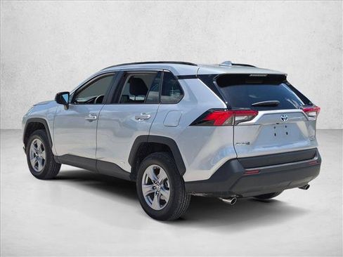 Used 2023 Toyota RAV4 LE AWD/4WD image 7
