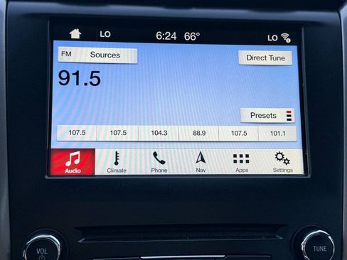 Used 2017 Ford Fusion SE w/ Equipment Group 201A FWD image 39