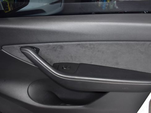 Used 2021 Tesla Model Y Performance AWD/4WD image 19