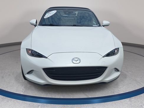 Used 2023 MAZDA MX-5 Miata Grand Touring RWD image 2