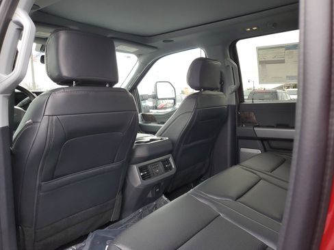 New 2026 Ford F250 Lariat w/ Lariat Ultimate Package image 10