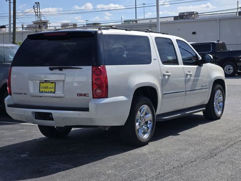 Used 2013 GMC Yukon XL SLT RWD image 6