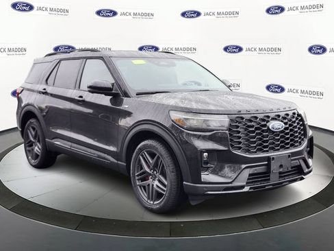 New 2026 Ford Explorer ST-Line w/ ST-Line Street Pack AWD/4WD image 7