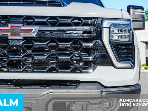 Used 2024 Chevrolet Silverado 2500 ZR2 w/ ZR2 Bison Edition AWD/4WD image 12